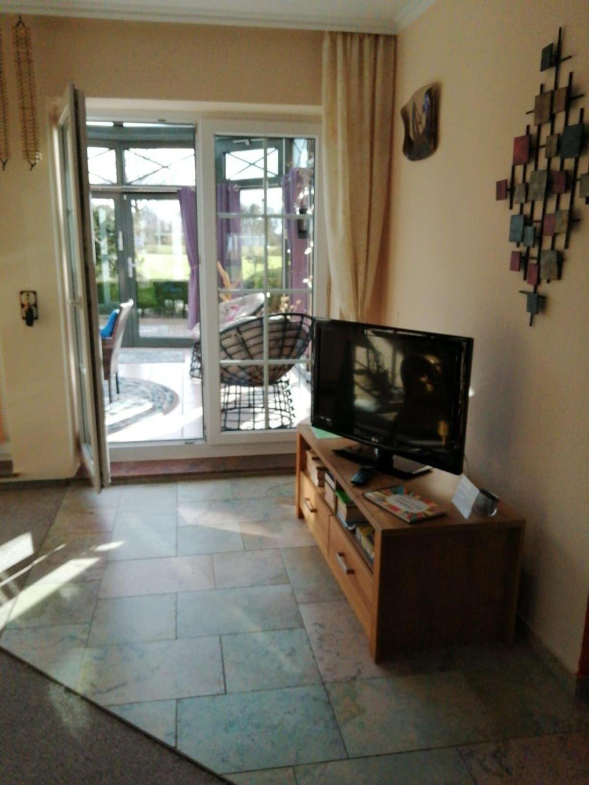 Haus-Schiffer-Ferienwohnung-Lilli Rhauderfehn Екстериор снимка
